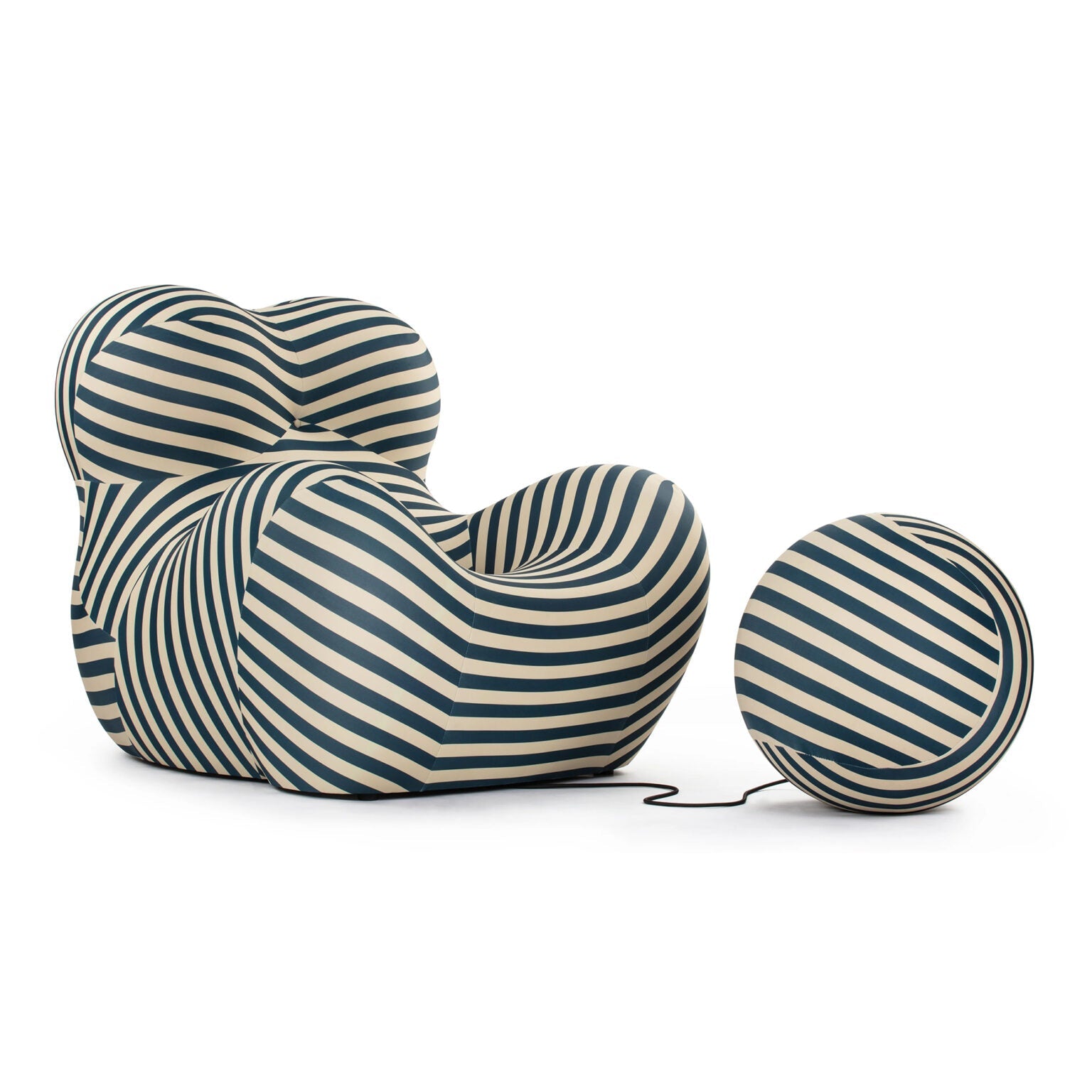 La Mamma Armchair and Ottoman