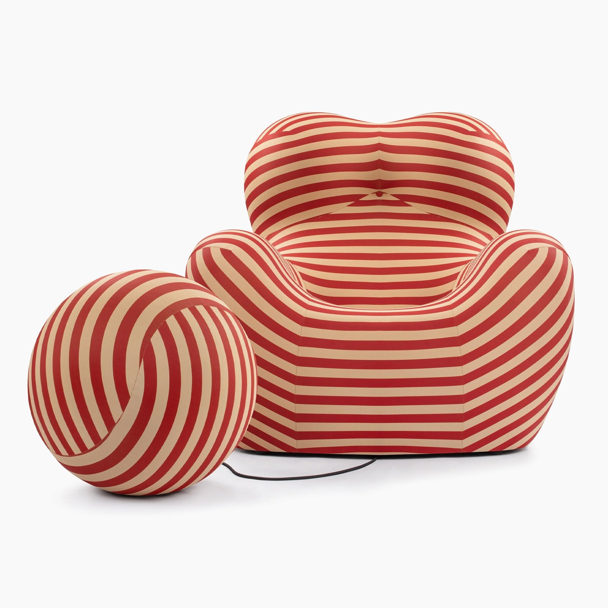La Mamma Armchair and Ottoman
