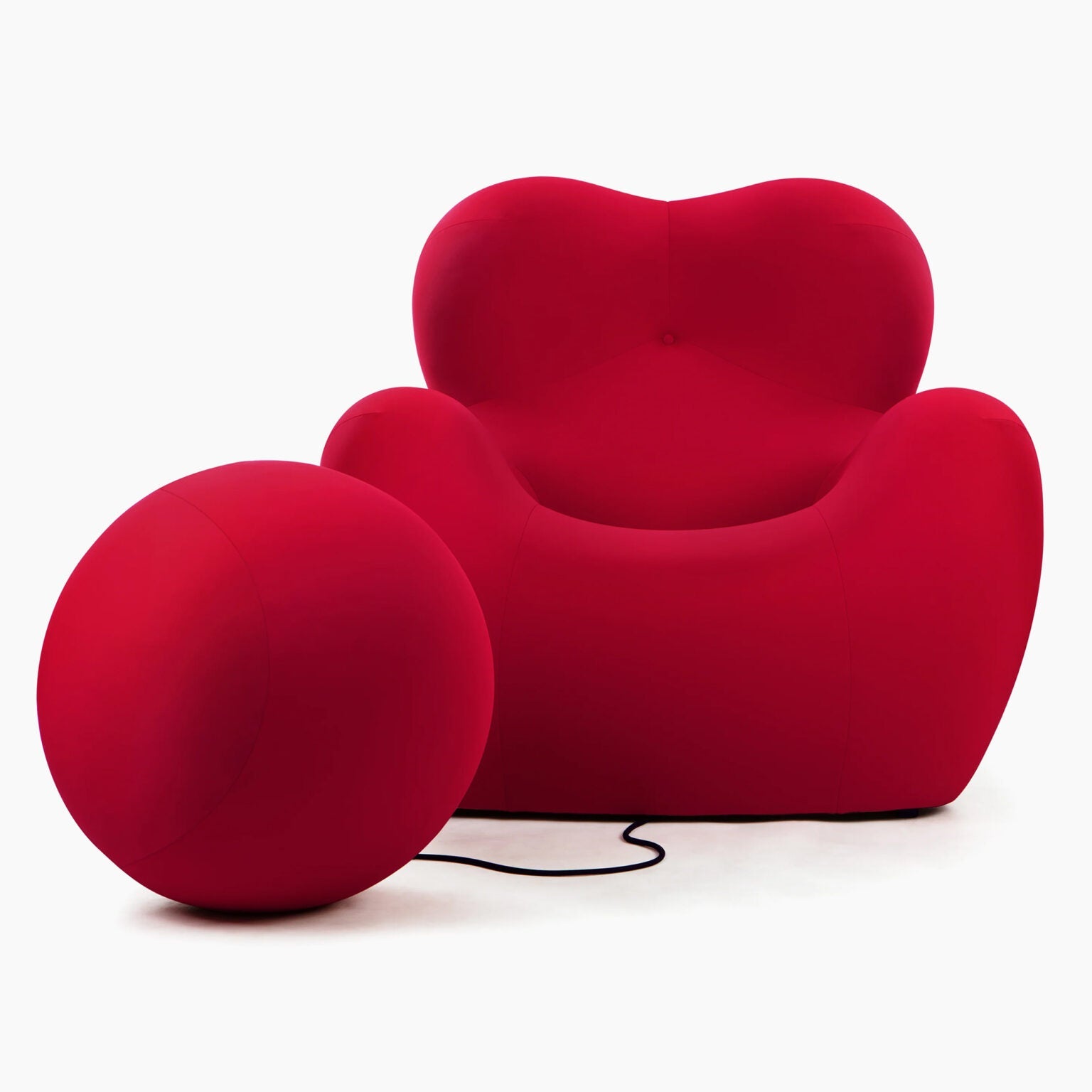 La Mamma Armchair and Ottoman