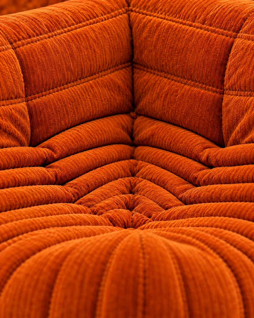 Corner Fireside Corduroy – corduroy pleats close-up